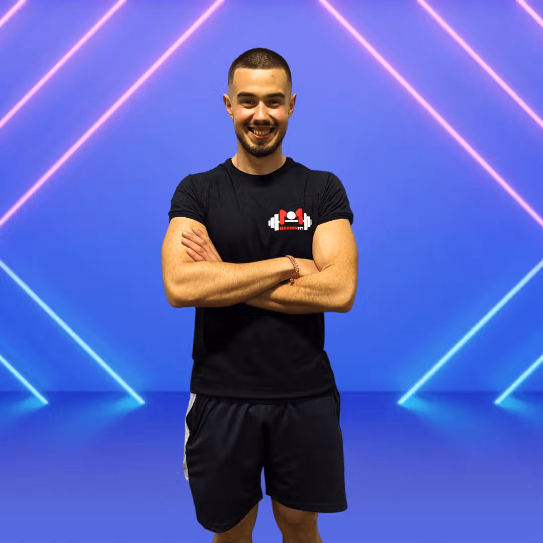 Фитнес инструктор Даниел Стоянов към фитнес кочуинга на MavrovFit